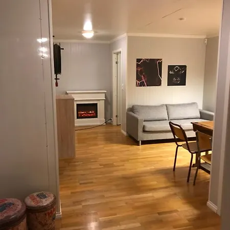 Lofoten Pensjonat Kapselhotel